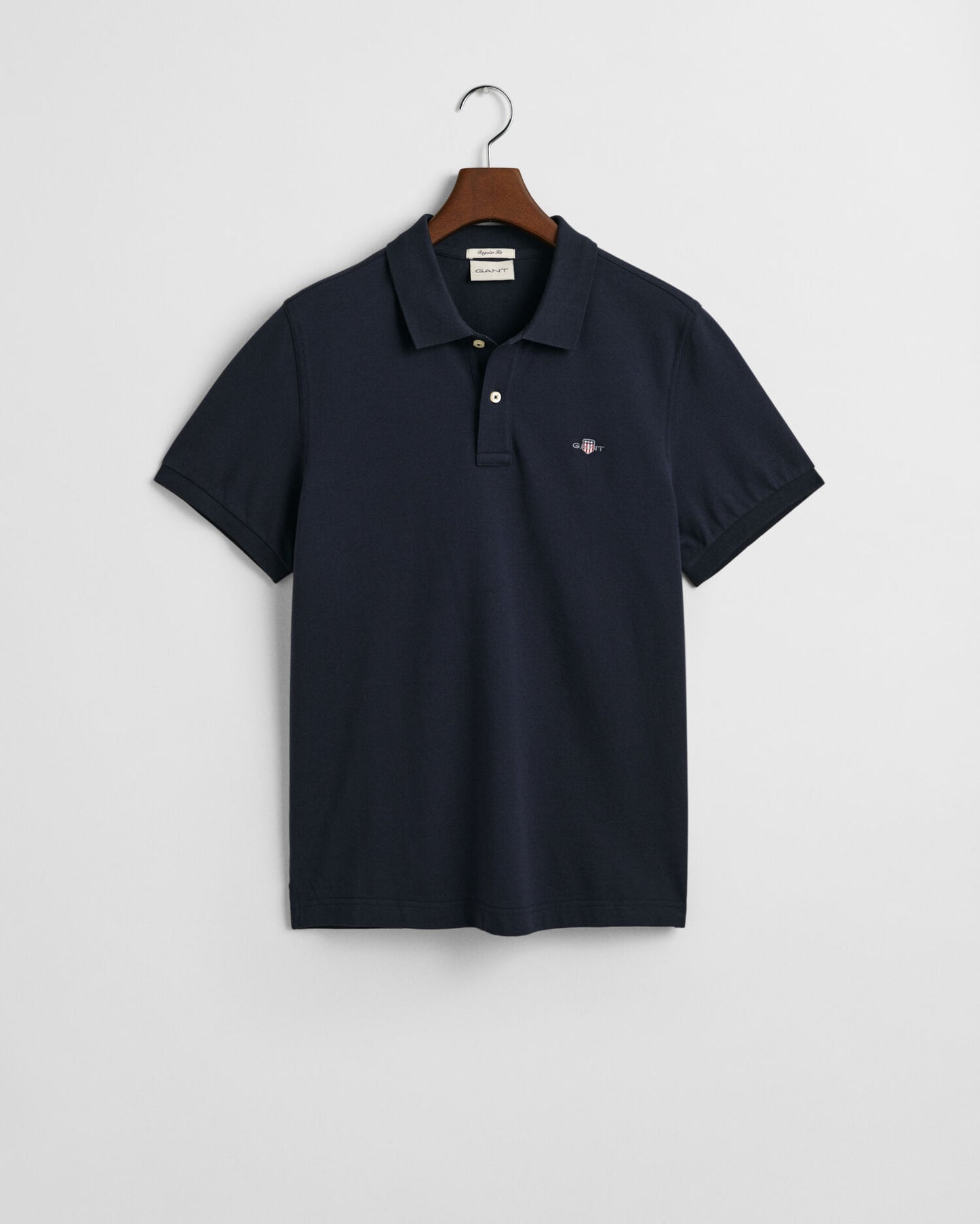Regular Fit Piqué Poloshirt mit Schildlogo