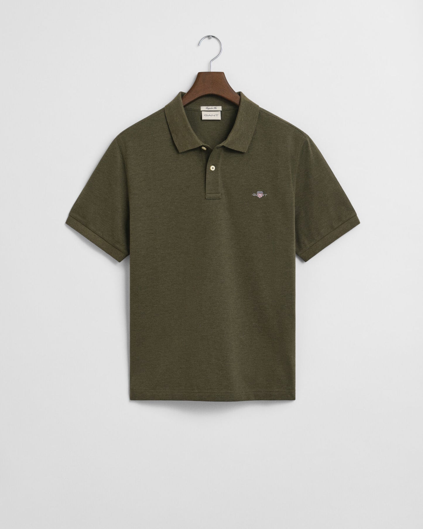 Regular Fit Piqué Poloshirt mit Schildlogo