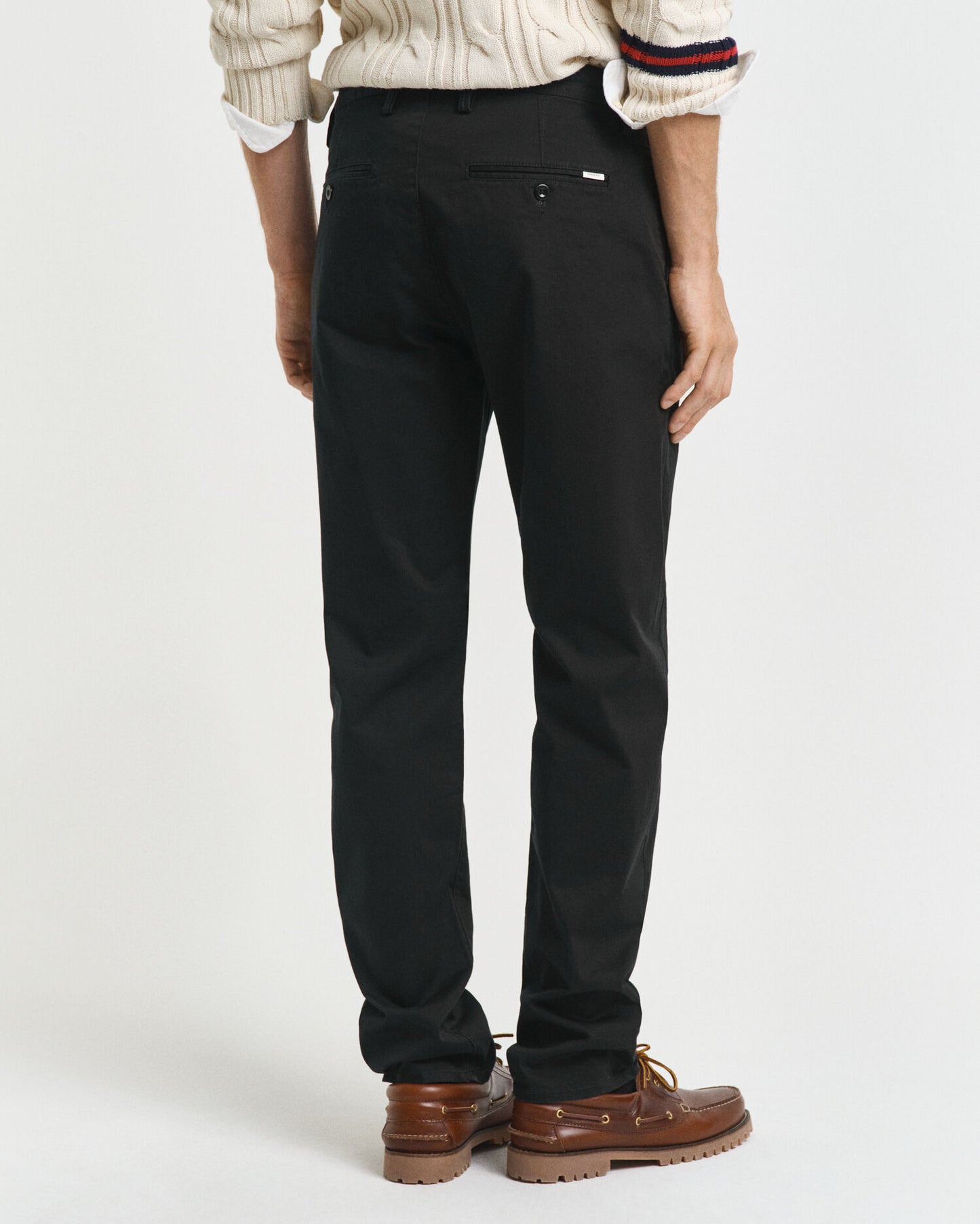 Pantalon chino en sergé coupe droite