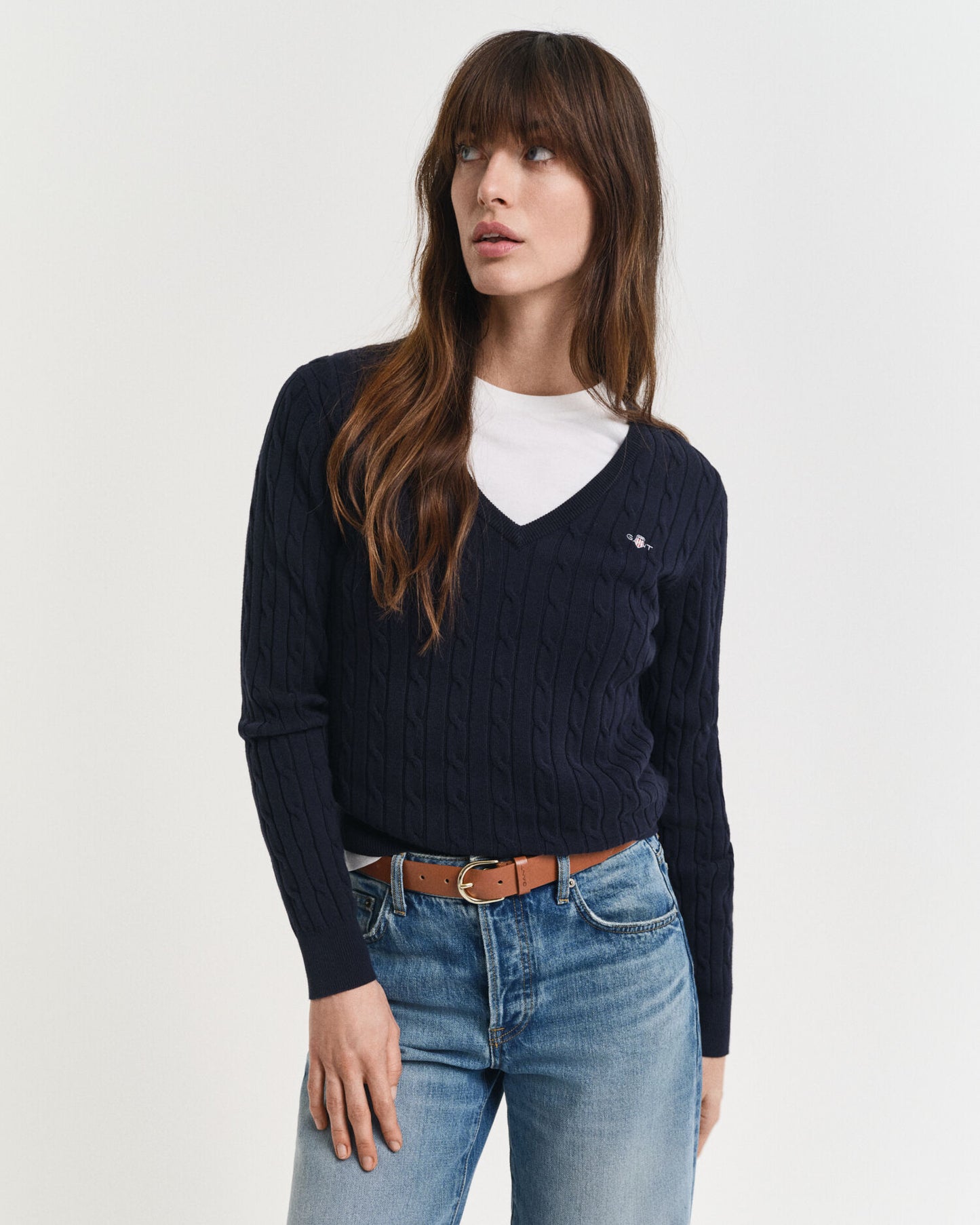 V-Pullover aus Stretch-Baumwollzopfstrick