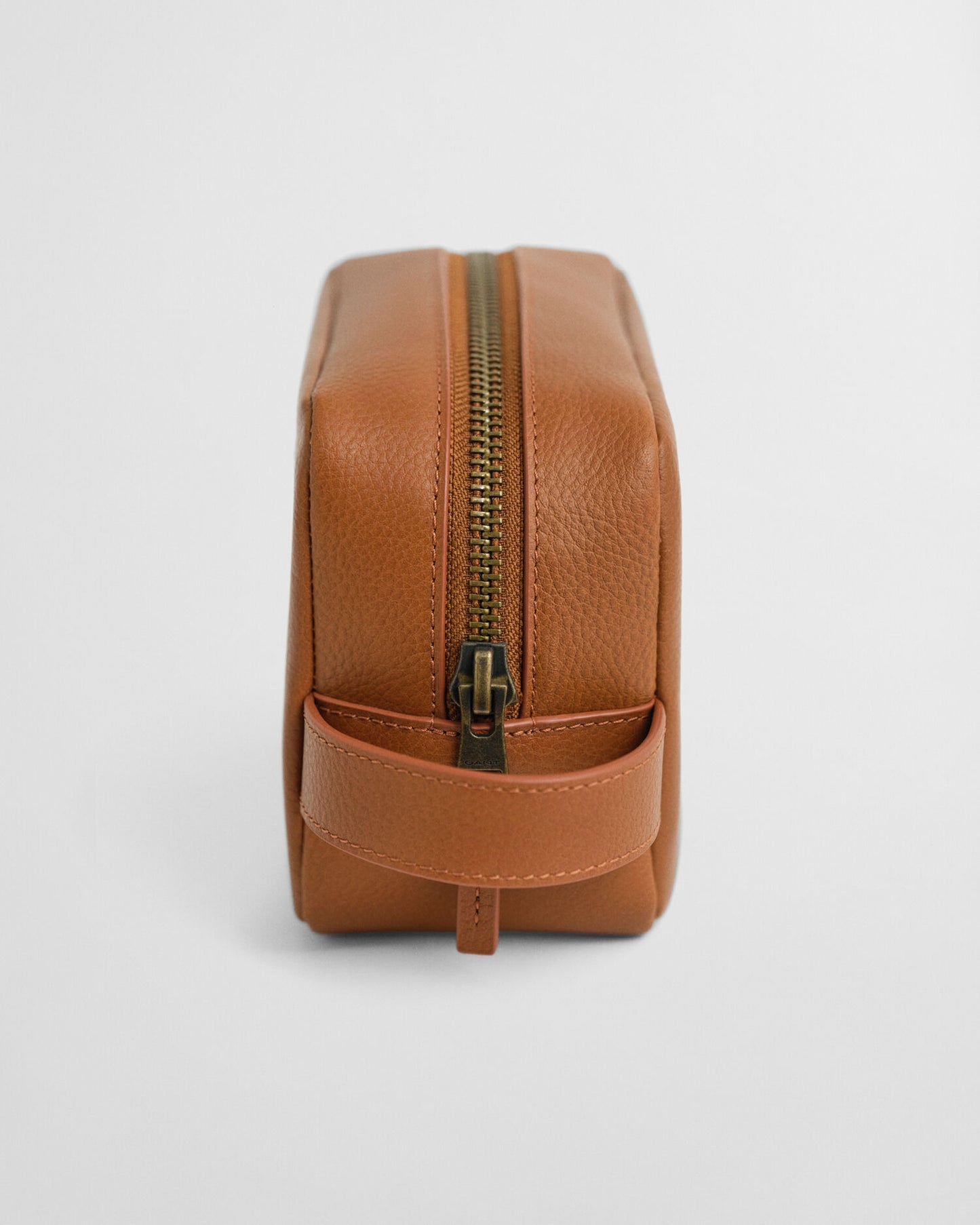 Trousse de toilette en cuir