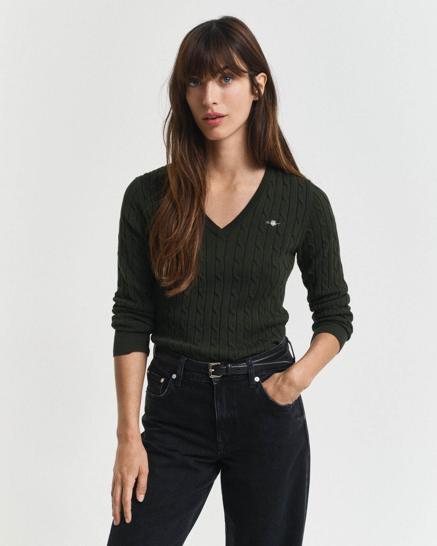 V-Pullover aus Stretch-Baumwollzopfstrick