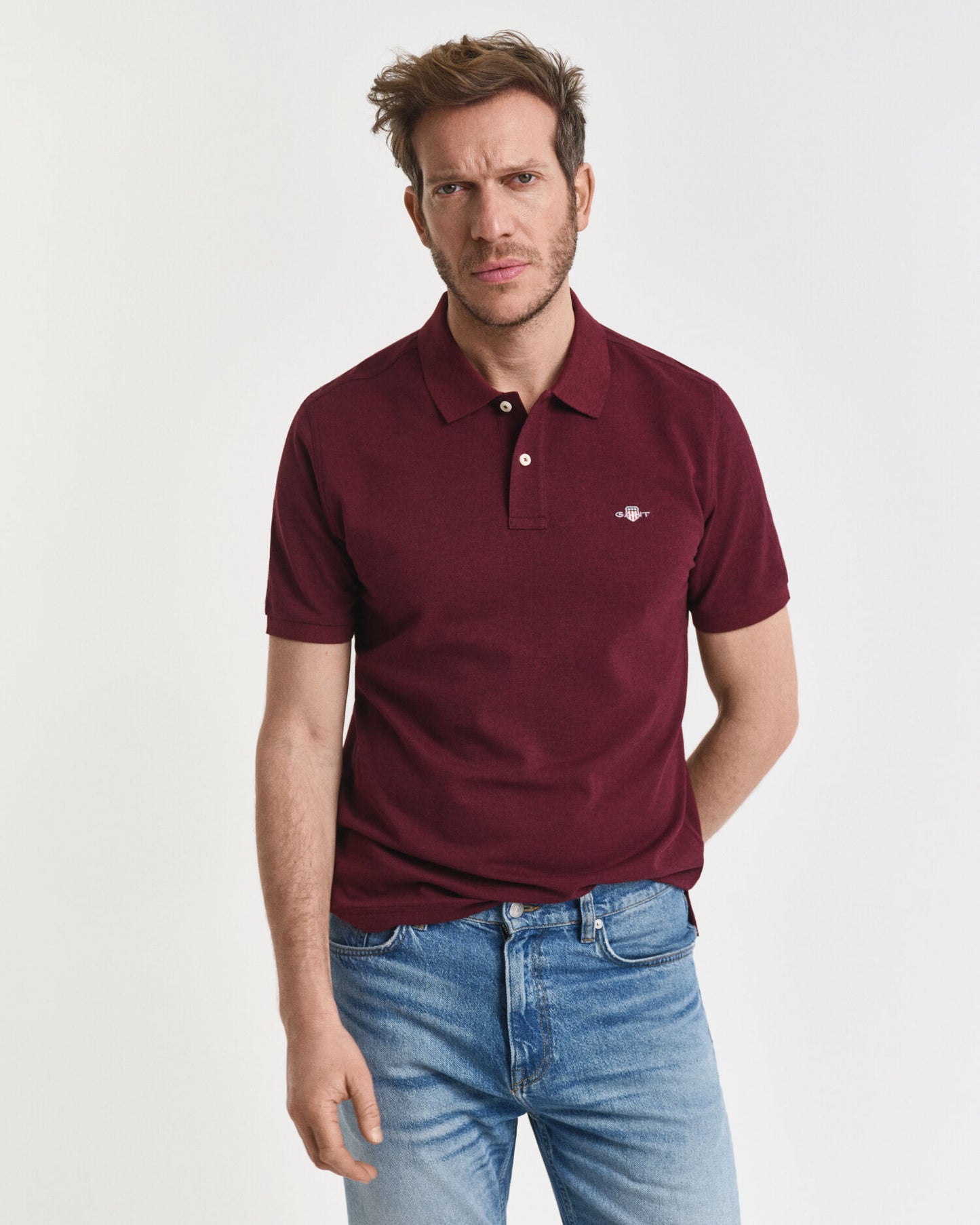Regular Fit Piqué Poloshirt mit Schildlogo