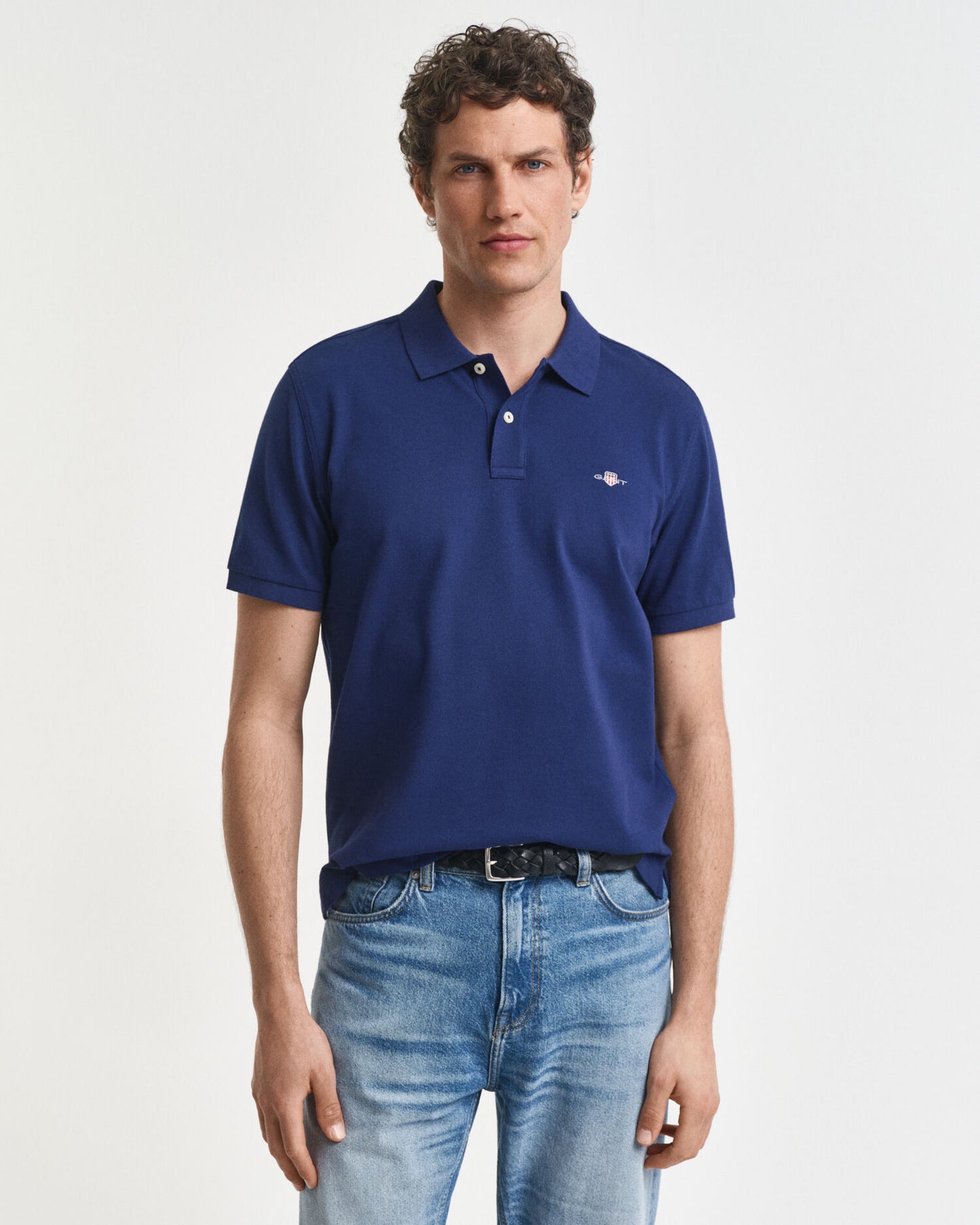 Regular Fit Piqué Poloshirt mit Schildlogo