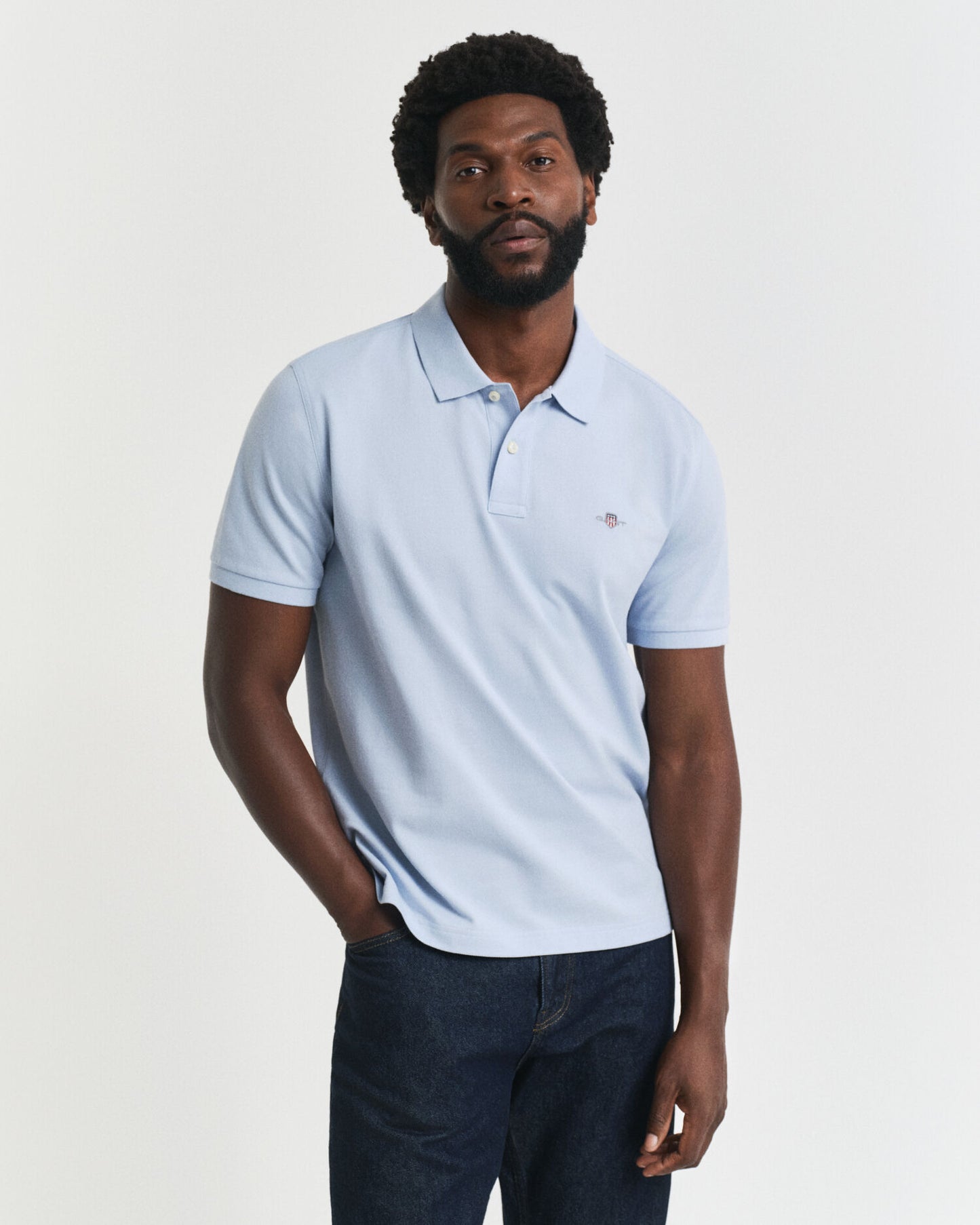 Regular Fit Piqué Poloshirt mit Schildlogo