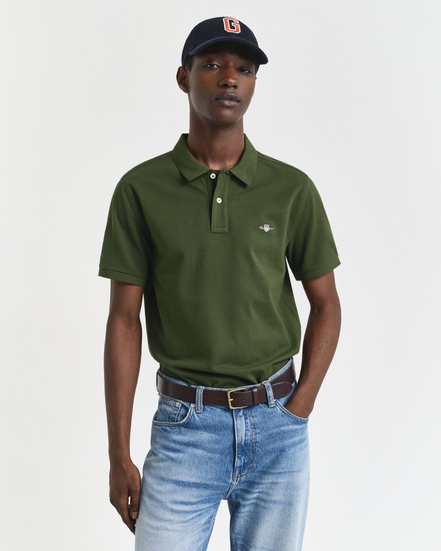 Regular Fit Piqué Poloshirt mit Schildlogo